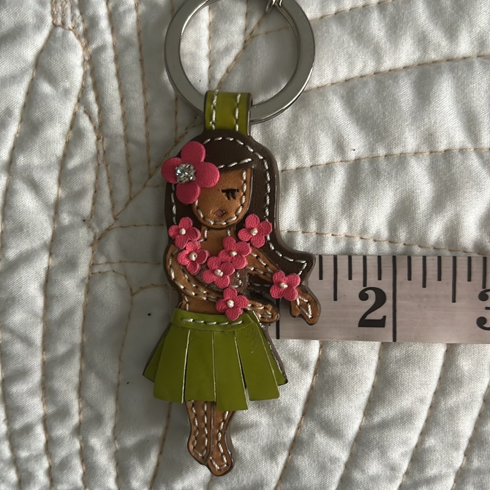 Rare Coach Hawaiian Hula Girl and Plumeria Flower 🌺 Key Holder - Picture 6 of 7